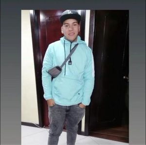 Meet your Posher, Christian